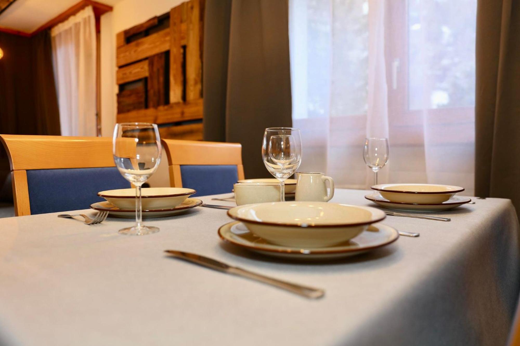 Monte Rosa Taesch, Apartments Mit Wellness Bereich Szoba fotó